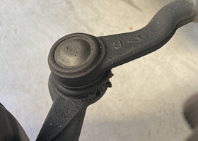 DAIHATSU ESSE Maintenance & Custom : Tie rod end cover replacement 07