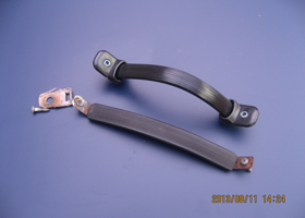 Renew door panel & grab handle 07