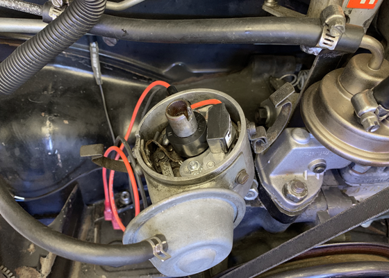 ディストリビューターのポイントレス化 / VW タイプ2 レイトバス