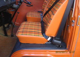 VW TYPE2 LATE BAY BUS WESTFALIA CAMPER : Renew front seat outside rubber mat & update to 3-point seat beltMaking Process 07