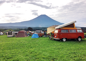 VW TYPE2 LATE BAY BUS WESTFALIA CAMPER : Camping at the foot of Mount Fuji 13
