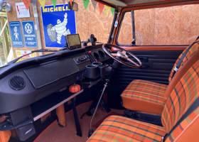 VW TYPE2 LATEBAY BUS WESTFALIA CAMPER : Change an In/Out thermometer with an original base 09